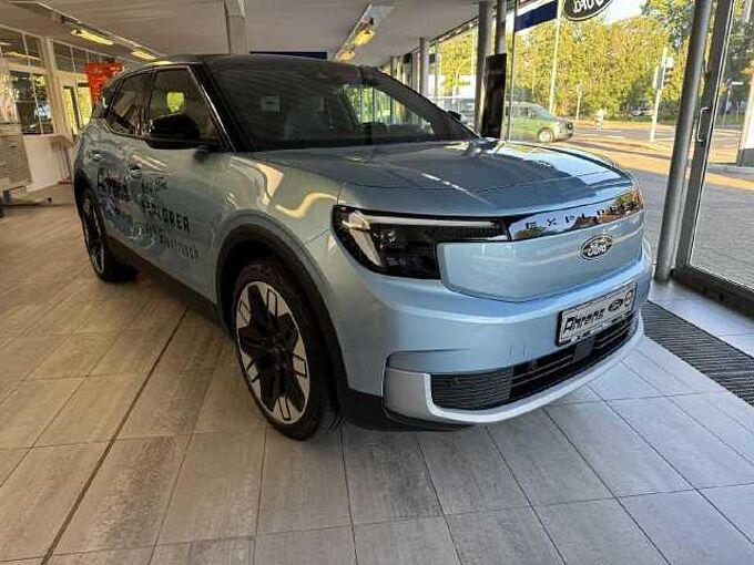 Ford Explorer Premium RWD