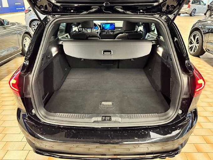 Ford Focus Turnier ST-Line X *AHK-GJR-HUD-LED*