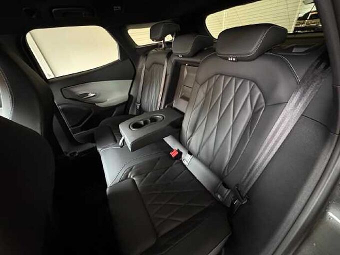 Ford Explorer Premium RWD