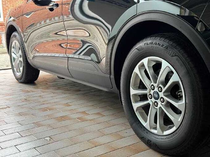 Ford Kuga Plug-In Hybrid Titanium