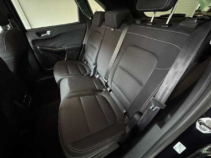 Ford Kuga Plug-In Hybrid Titanium