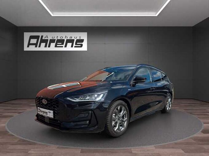Ford Focus Turnier ST-Line X *AHK-GJR-HUD*
