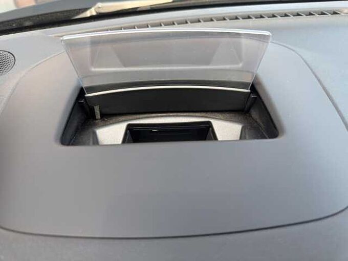 Ford Focus Turnier ST-Line X *AHK-GJR-HUD*