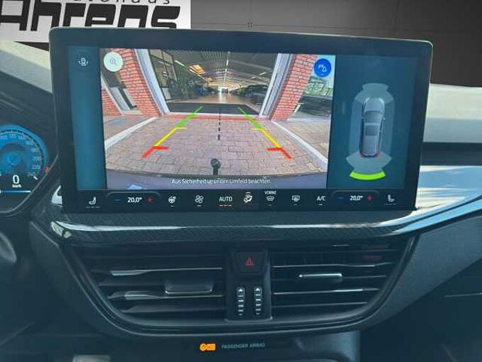 Ford Focus Turnier ST-Line X *AHK-GJR-HUD*