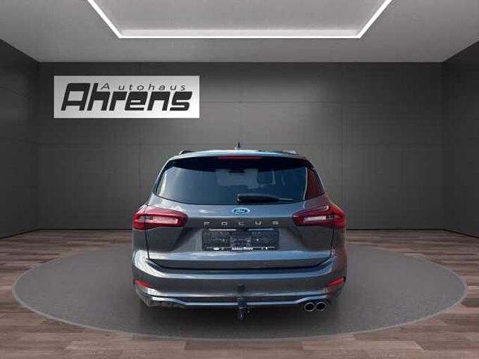 Ford Focus Turnier ST-Line X *AHK-GJR-HUD*