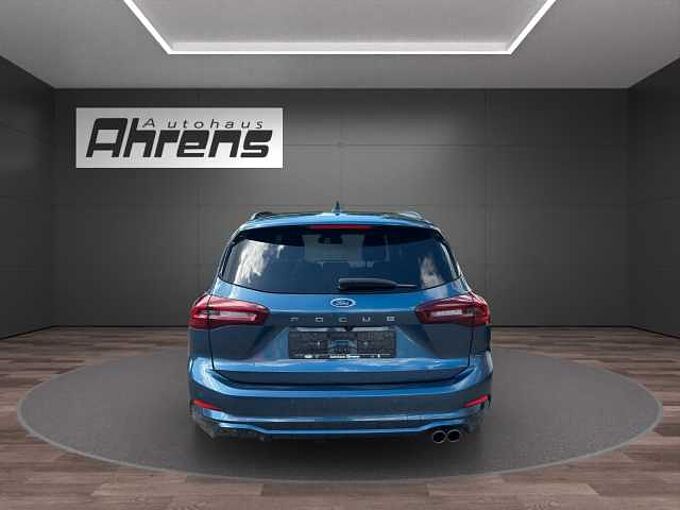 Ford Focus Turnier ST-Line X *AHK-GJR-HUD*