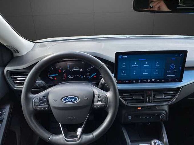 Ford Focus Turnier Active *Kamera-SHZ-Navi*