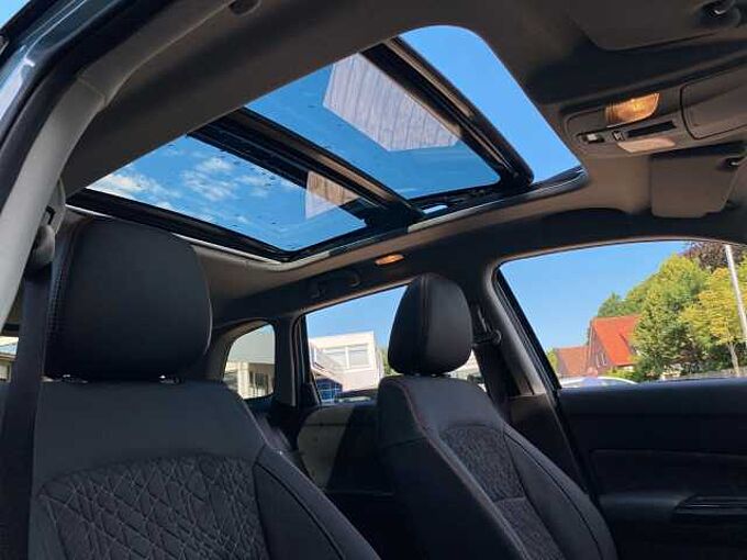 Suzuki Vitara X-ITE Comfort + Benzin Hybrid