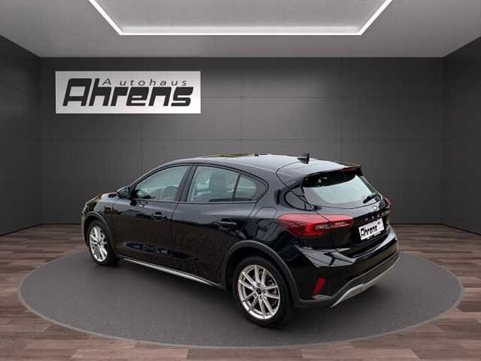 Ford Focus Lim. Active *AHK-Pano-SHZ-GRA*