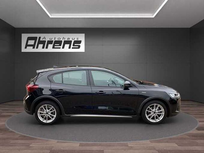Ford Focus Lim. Active *AHK-Pano-SHZ-GRA*