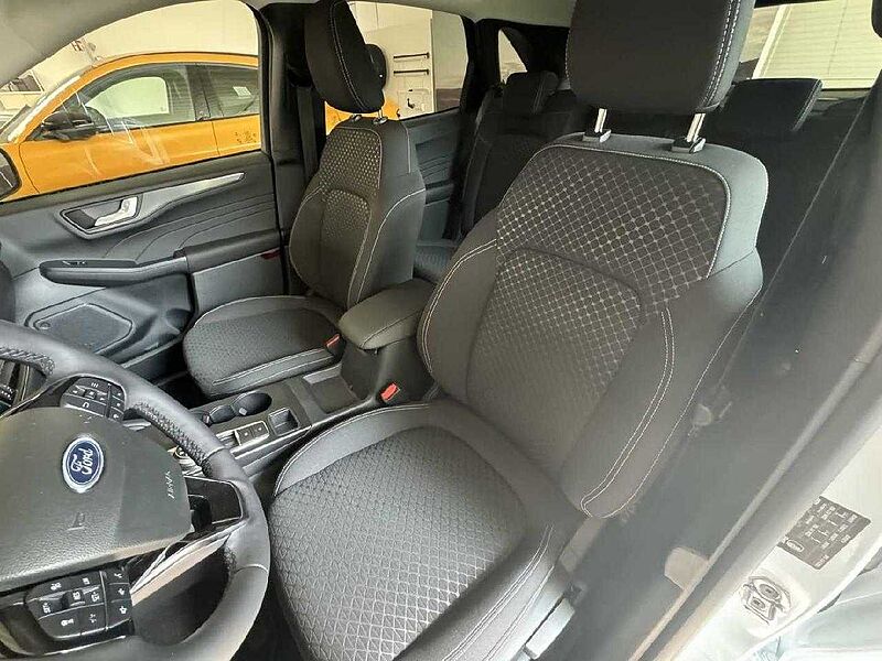 Ford Kuga Hybrid Titanium *360°-SHZ-ACC*