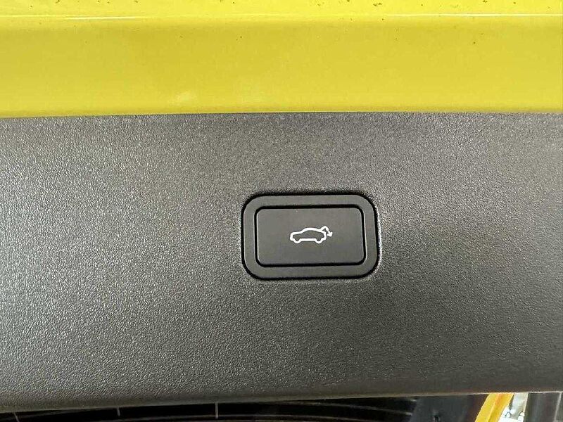 Volvo EX30 Plus 2WD Pure Electric