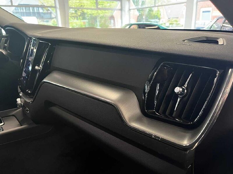 Volvo XC 60 XC60 Momentum Pro 2WD