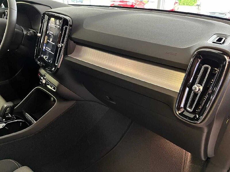 Volvo XC 40 XC40 Plus Dark Recharge Plug-In Hybrid 2WD *H&K-SH