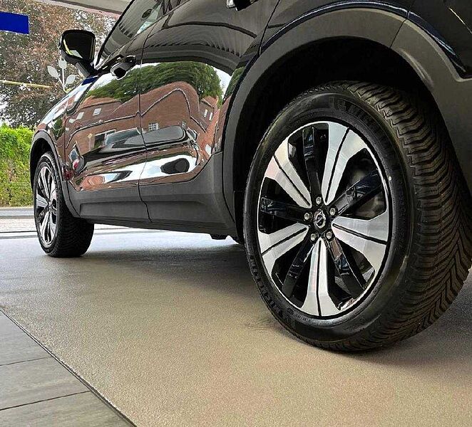 Volvo XC 40 XC40 Plus Dark Recharge Plug-In Hybrid 2WD *H&K-SH