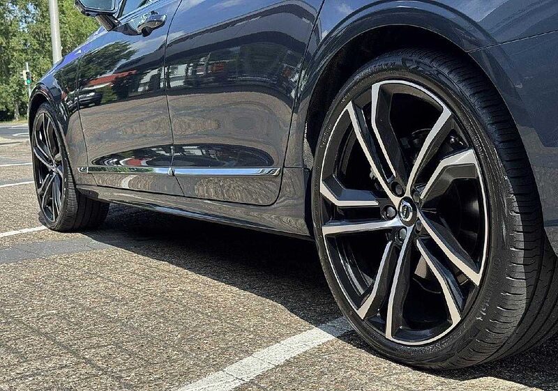Volvo V90 Kombi Ultimate Bright *HUD-360°-Massage*