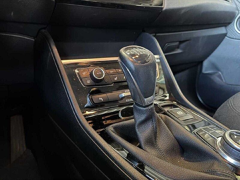 BMW 220 Active Tourer i Advantage *AHK-SHZ*