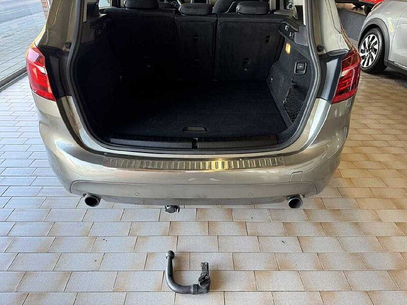 BMW 220 Active Tourer i Advantage *AHK-SHZ*