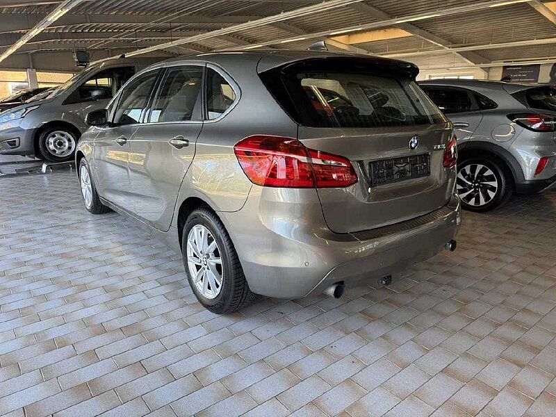 BMW 220 Active Tourer i Advantage *AHK-SHZ*