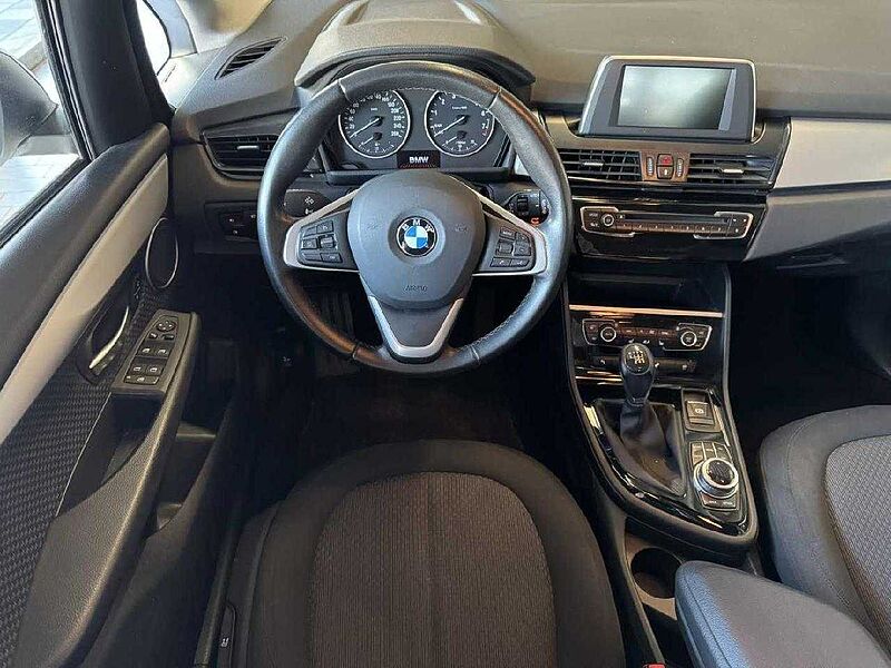 BMW 220 Active Tourer i Advantage *AHK-SHZ*