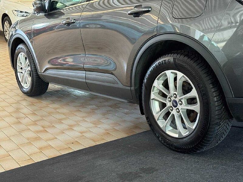 Ford Kuga Hybrid Titanium X