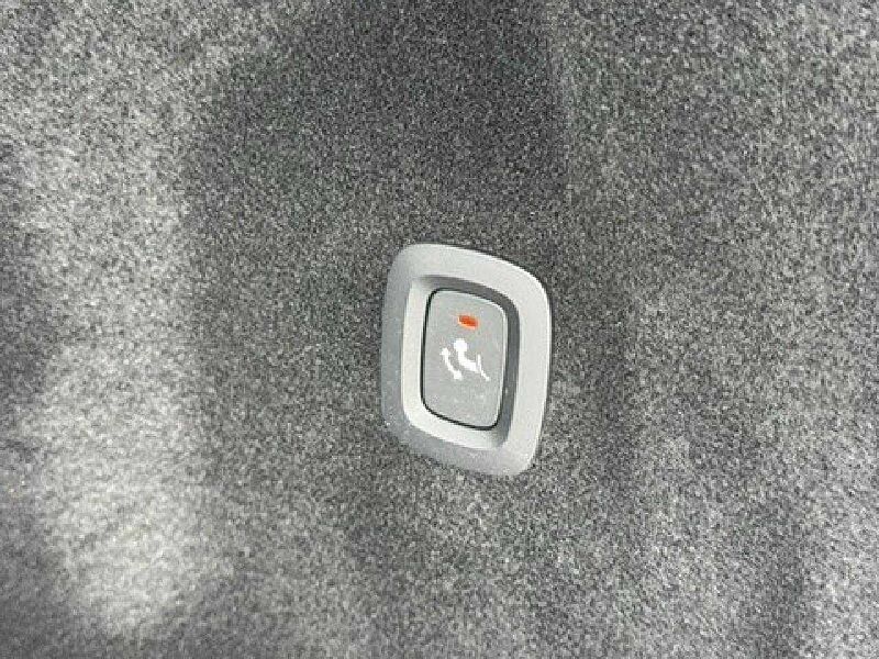 Volvo XC 60 XC60 B4D Momentum Pro AWD *AHK-SHZ-Kamera-eHeck*