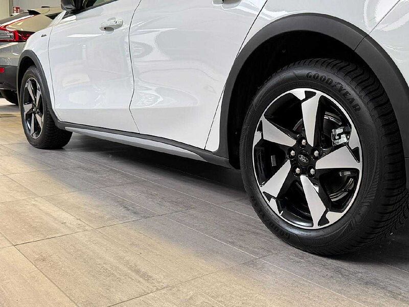 Ford Focus Lim. Active X *GJR-Kamera-LED-Navi*