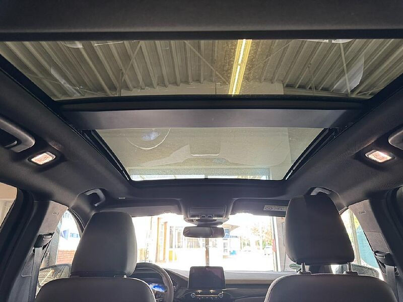 Ford Kuga Plug-In Hybrid ST-Line X *Pano-20Zoll-B&O-eHe