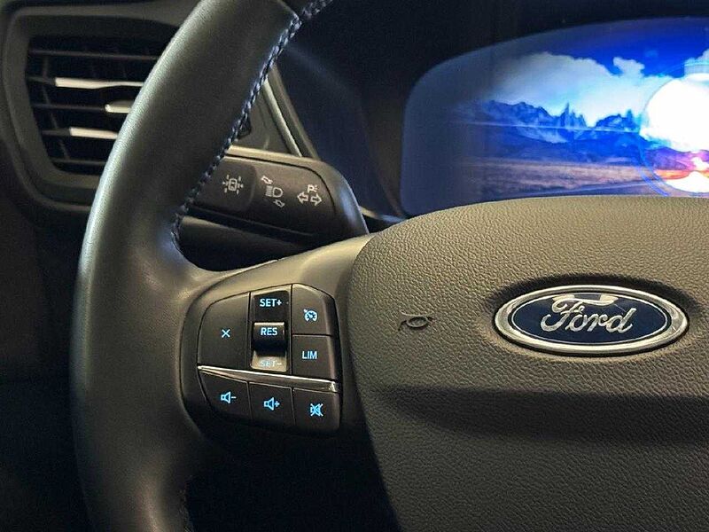 Ford Kuga Plug-In Hybrid Titanium *AHK-SHZ-Navi-eHeck*