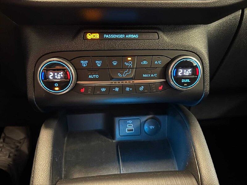 Ford Kuga Plug-In Hybrid Titanium *AHK-SHZ-Navi-eHeck*