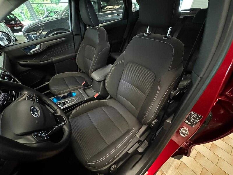 Ford Kuga Plug-In Hybrid Titanium *AHK-SHZ-Navi-eHeck*