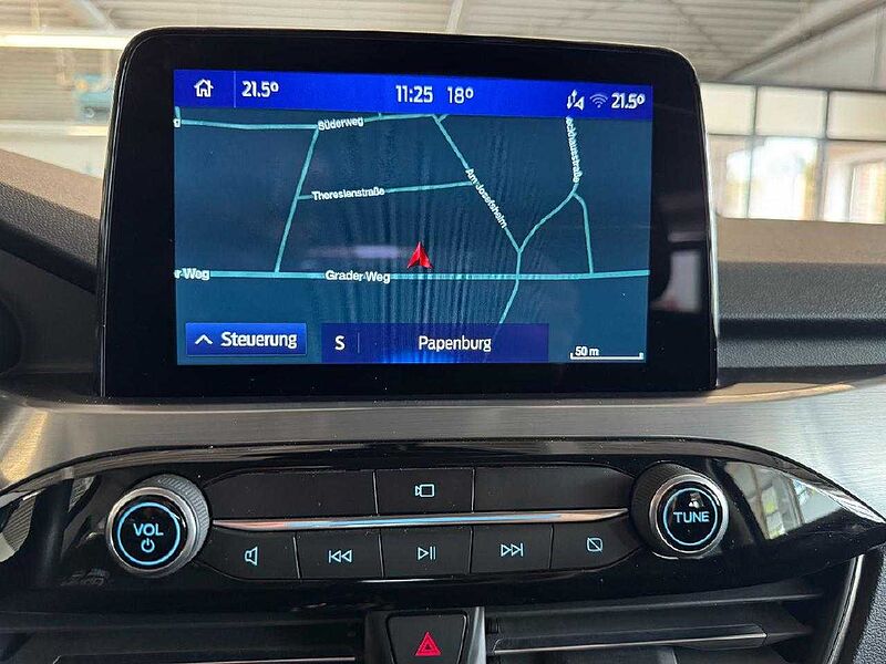 Ford Kuga Plug-In Hybrid Titanium X *AHK-Winterpaket*