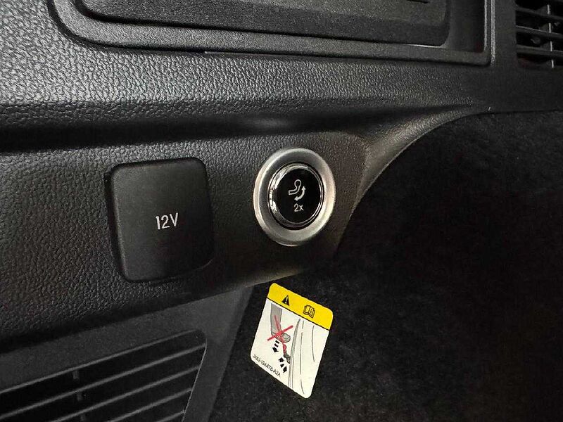 Ford Kuga Plug-In Hybrid Titanium X *AHK-Winterpaket*