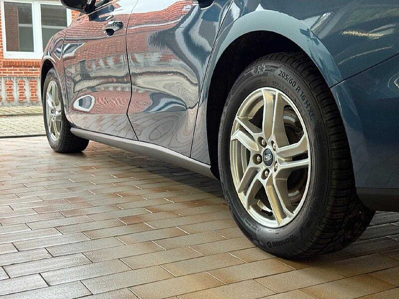 Ford Focus Turnier Cool & Connect