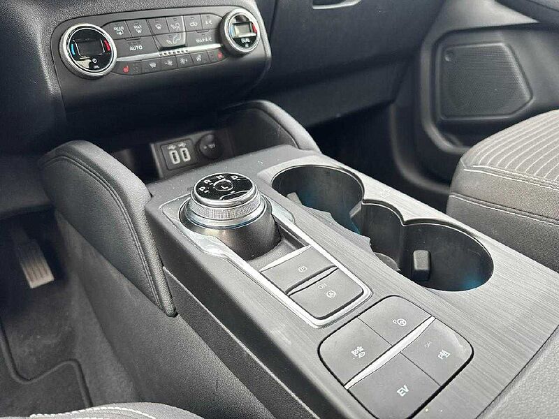 Ford Kuga Plug-In Hybrid Titanium