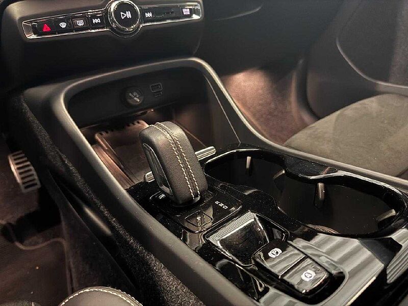 Volvo XC 40 XC40 R Design AWD