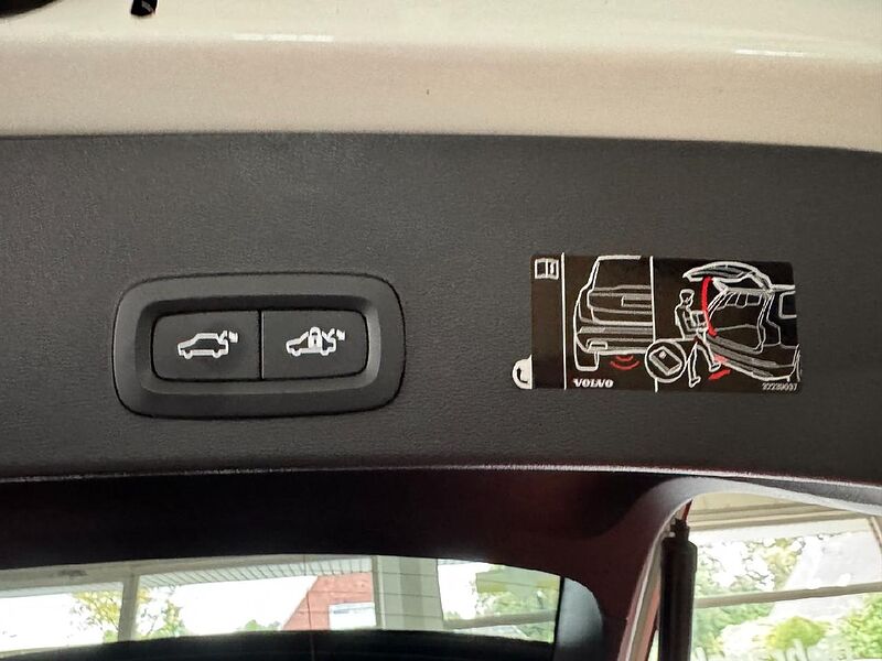 Volvo XC 40 XC40 R Design AWD