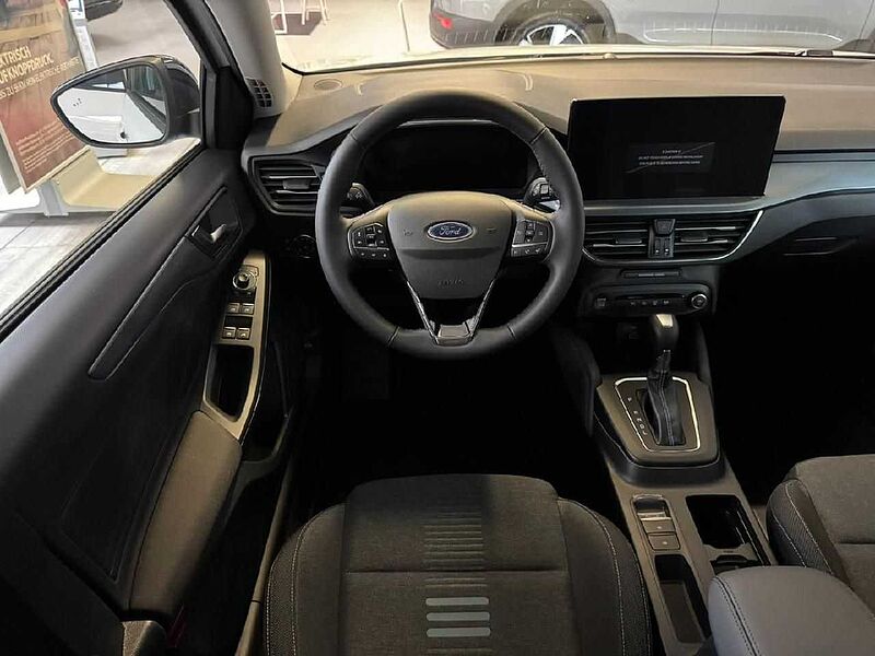 Ford Focus Lim. Active X *GJR-Kamera-LED-Navi*