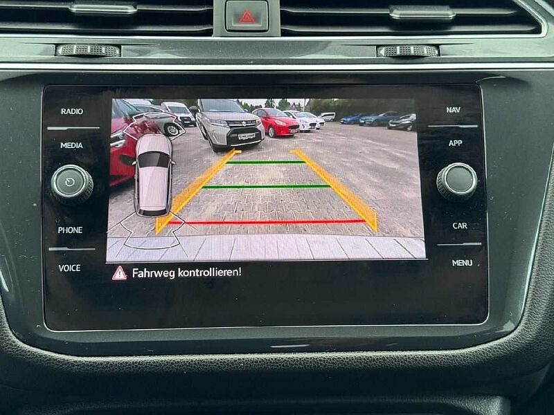 Volkswagen Tiguan Allspace Life 4Motion *7Sitze-HUD-AHK-GJR