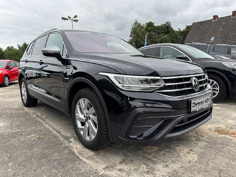 Volkswagen Tiguan Allspace Life 4Motion *7Sitze-HUD-AHK-GJR