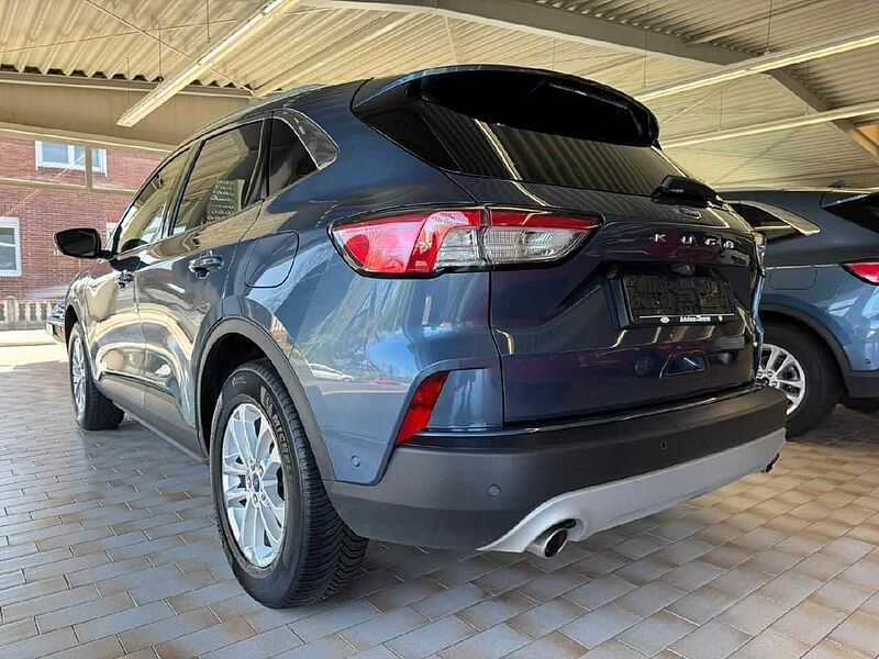 Ford Kuga Plug-In Hybrid Titanium X *AHK-GJR-HUD*