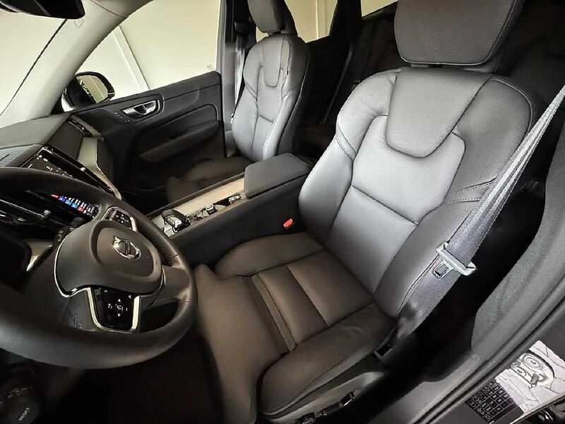 Volvo XC 60 Plus Dark AWD *AHK-H&K-Standhzg*