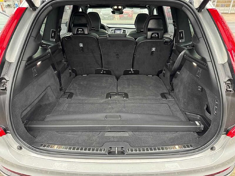 Volvo XC 90 Ultimate Dark Recharge Plug-In Hybrid AWD