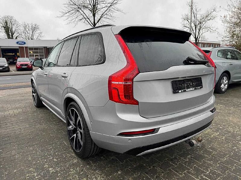 Volvo XC 90 Ultimate Dark Recharge Plug-In Hybrid AWD