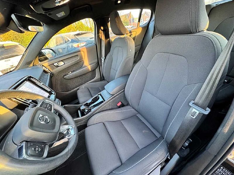 Volvo C40 Core Recharge Pure Electric 2WD