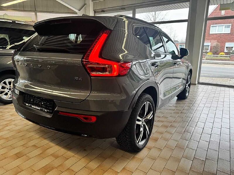 Volvo XC 40 Ultimate Dark 2WD