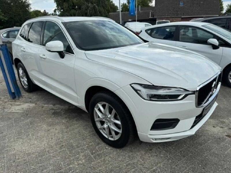 Volvo XC 60 B4D Momentum Pro AWD *AHK-SHZ-Kamera-eHeck*
