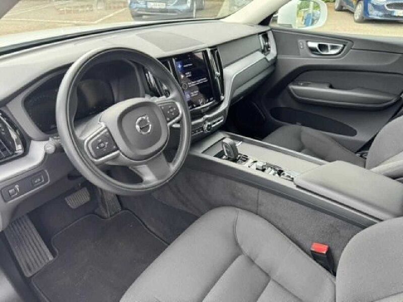 Volvo XC 60 B4D Momentum Pro AWD *AHK-SHZ-Kamera-eHeck*