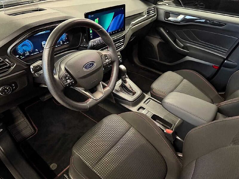 Ford Focus Turnier ST-Line X *AHK-GJR-HUD-LED*