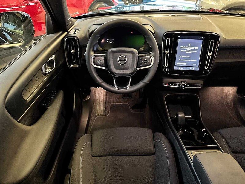 Volvo XC 40 Core Recharge Pure Electric 2WD